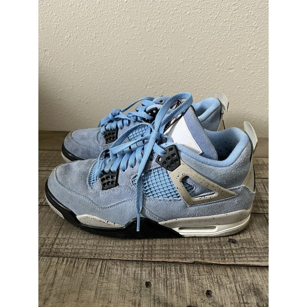 Air Jordan 4 Retro 'University Blue'  size 8 collegiate Suede Upper